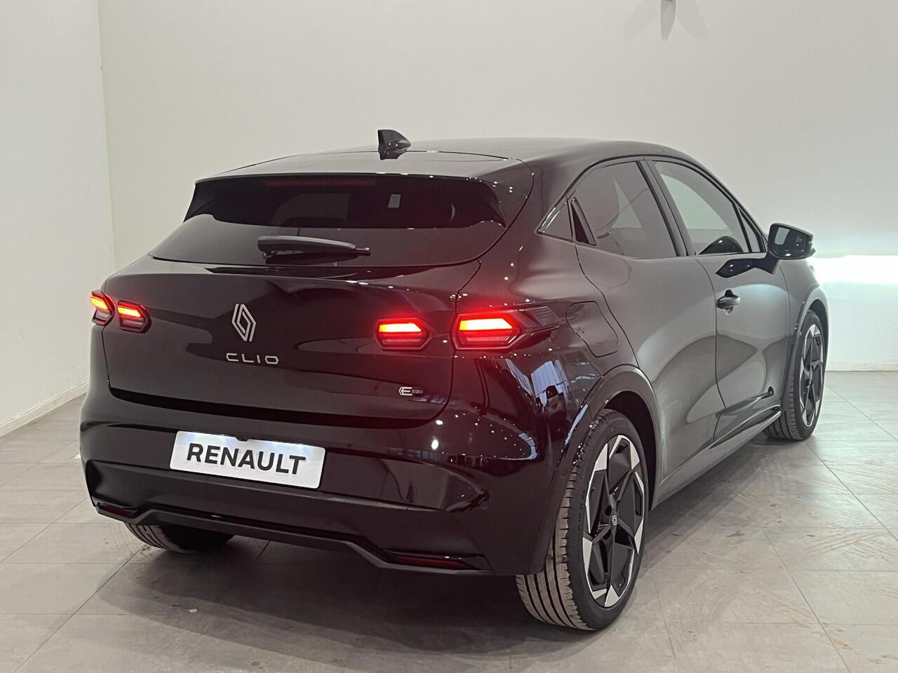 Renault CLIO 1.8 Hybrid 160 Techno | Pack Première | Van: ¤ 32.223,- nu rijklaar voor: ¤ 31.723,-