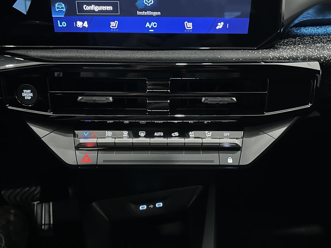 Renault CLIO 1.8 Hybrid 160 Techno | Resevewiel | Pack Première | Van: ¤ 32.423,- nu rijklaar voor: ¤ 31.923,-