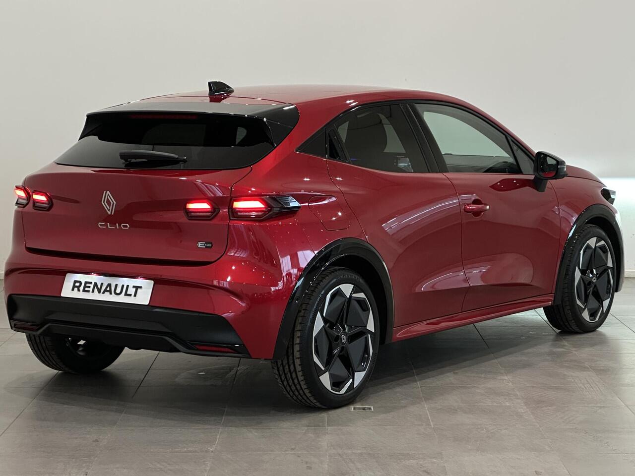 Renault CLIO 1.8 Hybrid 160 Techno | Resevewiel | Pack Première | Van: ¤ 32.423,- nu rijklaar voor: ¤ 31.923,-