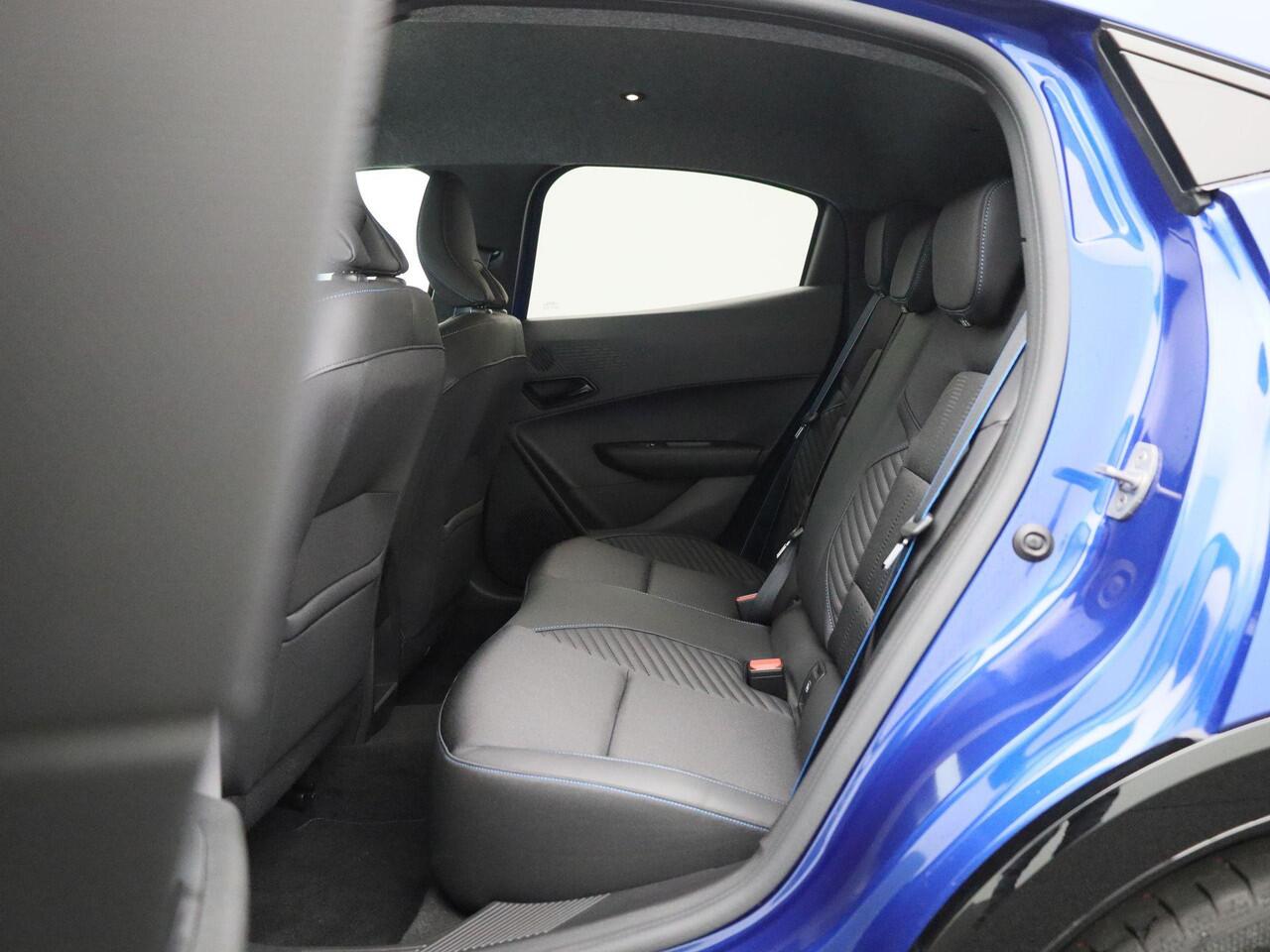 Renault CLIO 1.8 Hybrid 160 esprit Alpine | Pack Winter & Parking | Adaptieve Cruise Control incl. Stuurhulp | Blind Spot Warning | Android Automotive | 18" LMV 'Cosmic' | Keyless | LED-Verlichting | Sportstoelen | Draadloze Apple Carplay & Android Auto