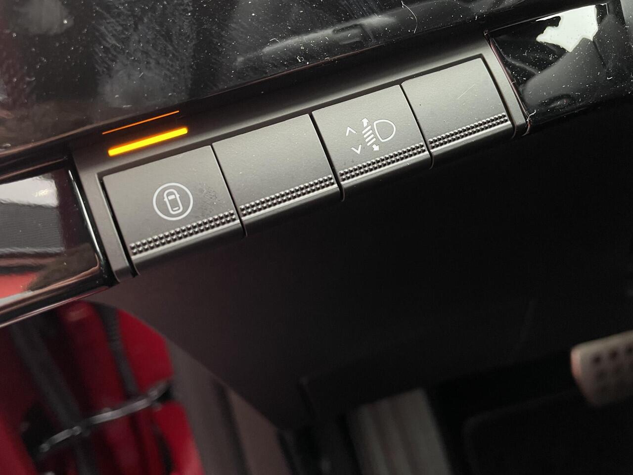 Renault CLIO 1.8 Hybrid 160 esprit Alpine / Pack Winter & Parking / Harman Kardon Premium Sound / Vraag naar beschikbaarheid