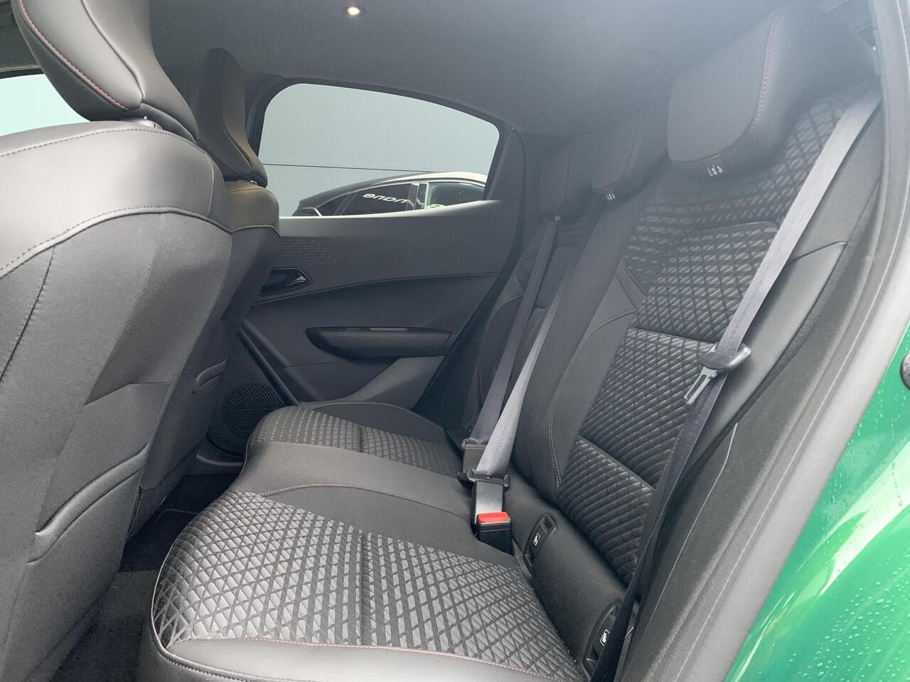 Renault CLIO 1.8 Hybrid 160 techno | Pack Premiere t.w.v. ¤1.400,- | Stoelverwarming | Dodehoekdetectie | 3D Around view camera