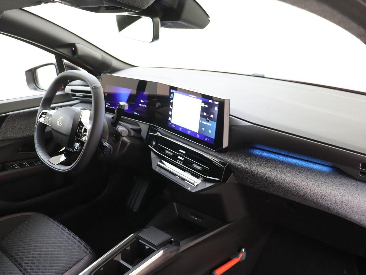 Renault CLIO 1.8 Hybrid 160 esprit Alpine Navigatie | Harman Kardon | 360 camera | Winter pack