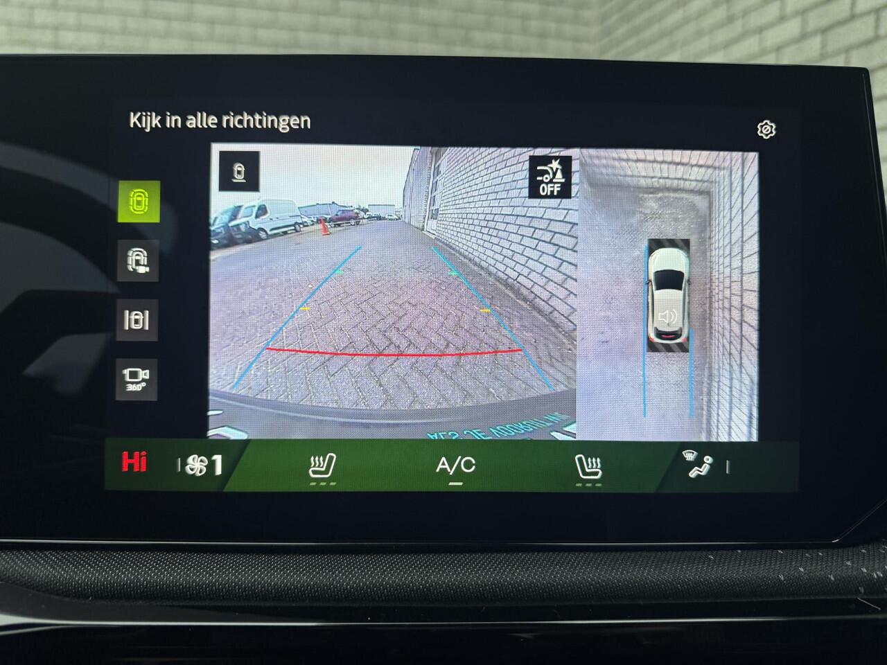 Renault CLIO 1.8 Hybrid 160 Techno | Pack Première | Direct Leverbaar