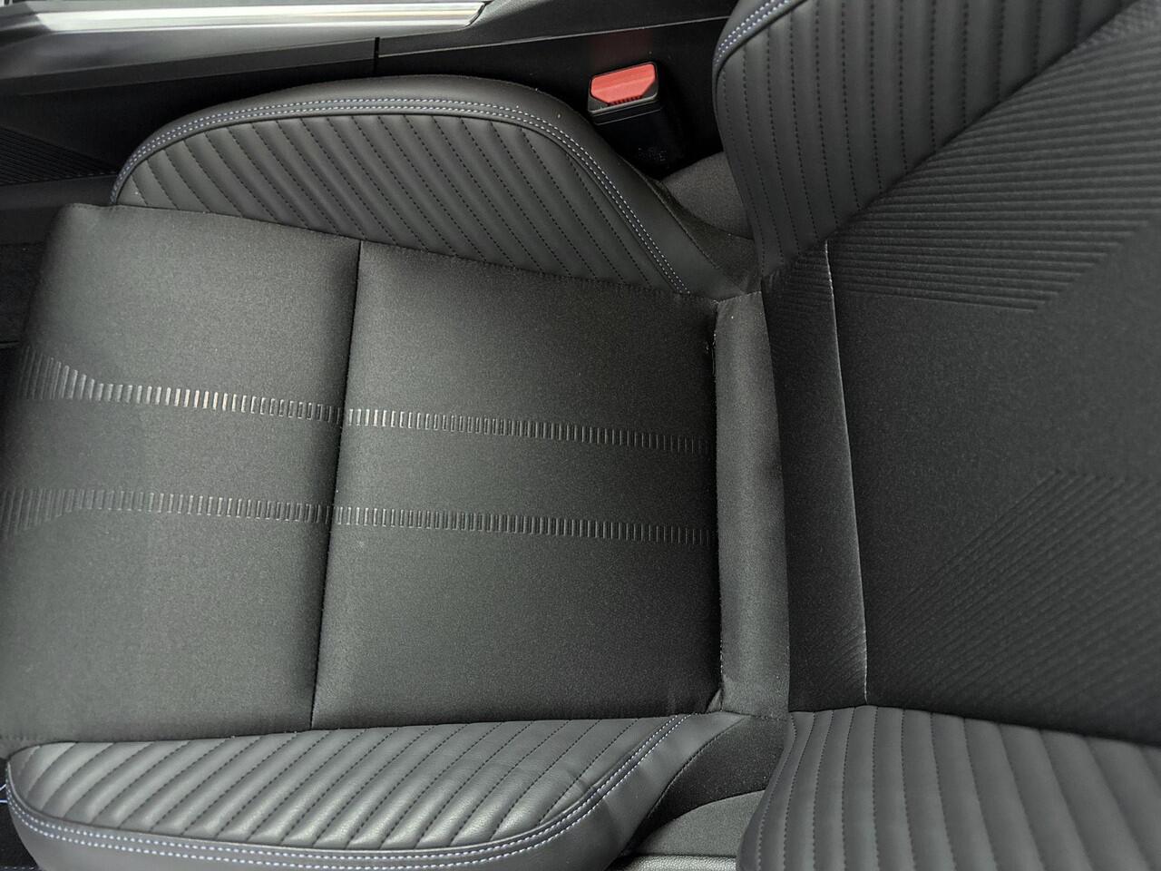 Renault CLIO 1.8 Hybrid 160Pk esprit Alpine | Google Navigatie | Apple & Android Carplay | Harman Kardon Geluidsysteem | 360 Camera | Parkeersensoren Voor & Achter | Stoel & Stuurverwarming | Adaptieve Cruise Control |