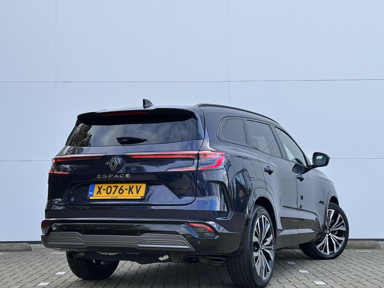 Renault ESPACE E-Tech full hybrid 200 iconic 7p. | 4 Control | Panoramadak |