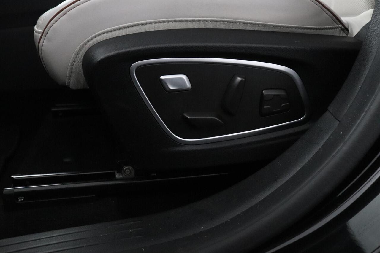 Renault ESPACE E-Tech full hybrid 200 iconic 7P. | Trekhaak| Panoramadak | Leder | Harman/Kardon Audio |