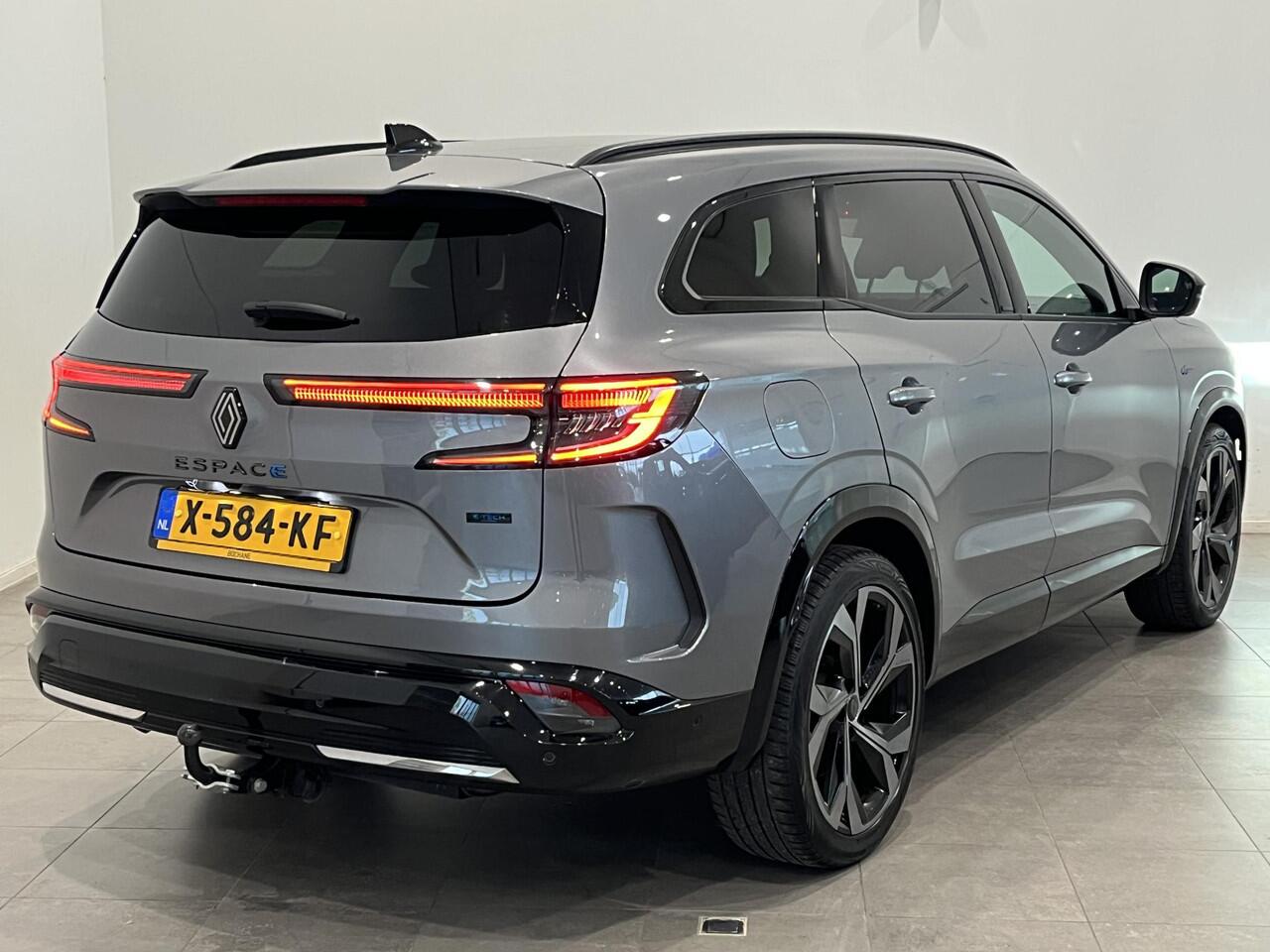 Renault ESPACE 1.2 E-Tech Full Hybrid 200 Esprit Alpine 7p. | 360° camera | Trekhaak | All season banden