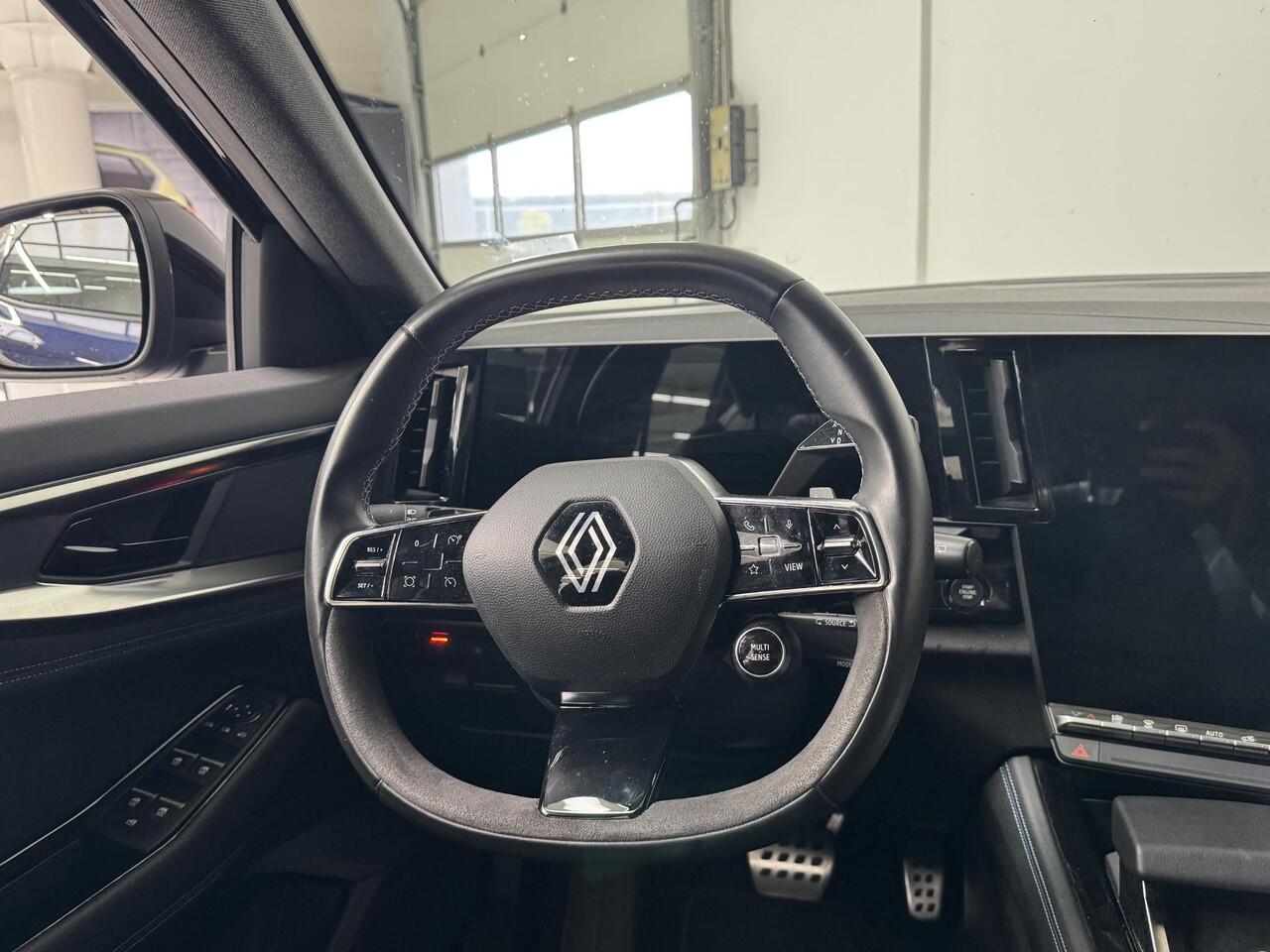 Renault ESPACE E-Tech full hybrid 200 Esprit Alpine 7p. | Navigatie | Cruise Control | Achteruitrijcamera | Trekhaak |