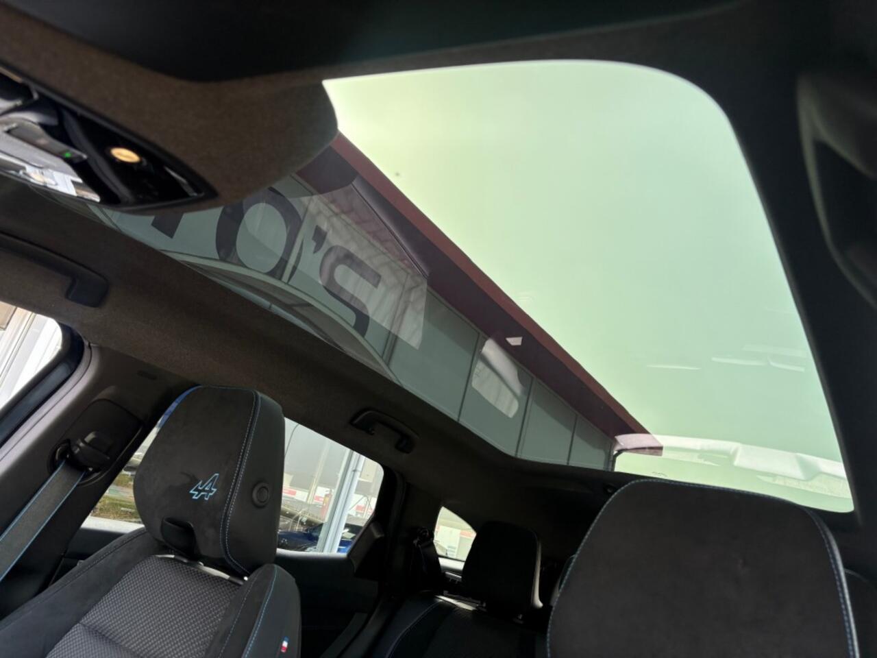 Renault ESPACE E-TECH FULL HYBRID 200 ESPRIT ALPHINE 12-2023. 7PERS AUT. PANO 360-CAMERA LED