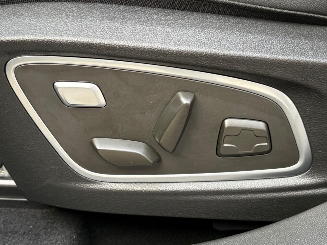 Renault ESPACE E-TECH FULL HYBRID 200 ESPRIT ALPHINE 12-2023. 7PERS AUT. PANO 360-CAMERA LED