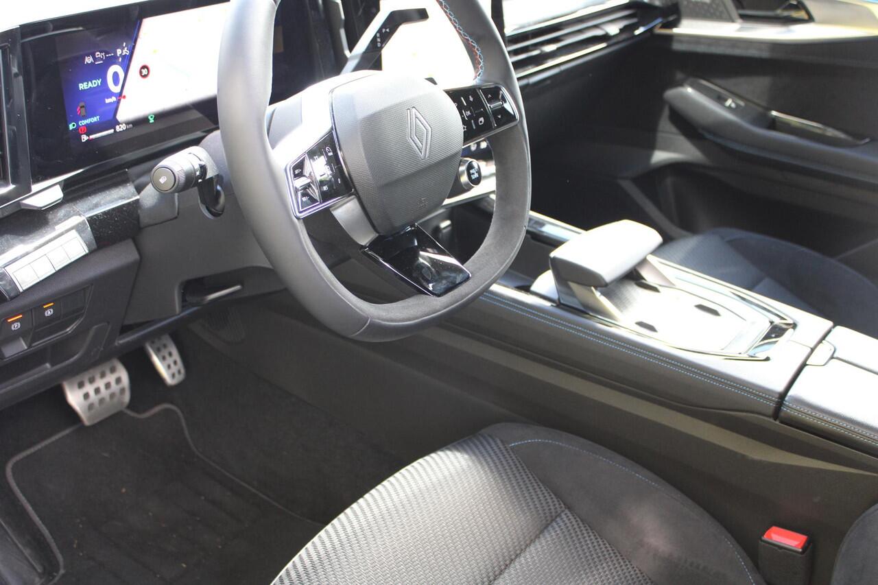 Renault ESPACE E-Tech full hybrid 200 esprit Alpine 7p. / DEMO / PACK HARMAN KARDON / PACK ADVANCED DRIVING ASSIST / PACK AROUND VIEW CAMERA