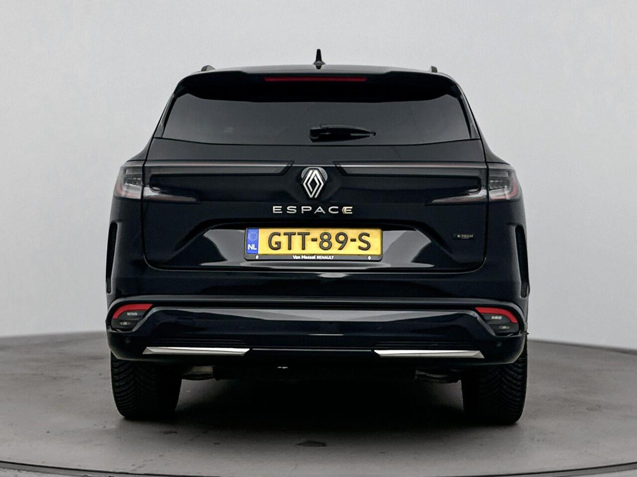 Renault ESPACE E-Tech full hybrid 200Pk iconic 7p. Automaat | Navigatie | Climate Control | Cruise Control Adaptief | 4Control | Apple Carplay/Android Auto | Stoel - en Stuur en Voorruitverwarming | Harman Kardon Premium Sound | Lederen Bekleding 'Initiale Paris' in G