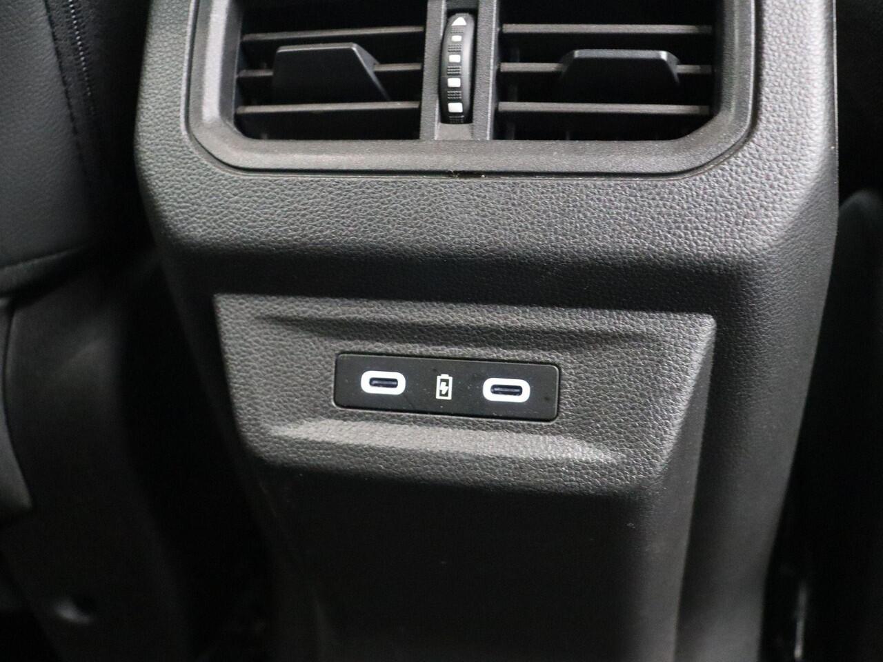 Renault ESPACE E-Tech full hybrid 200pk techno 7p. | Active driver assist | 360 graden camera | Stoelverwarming |