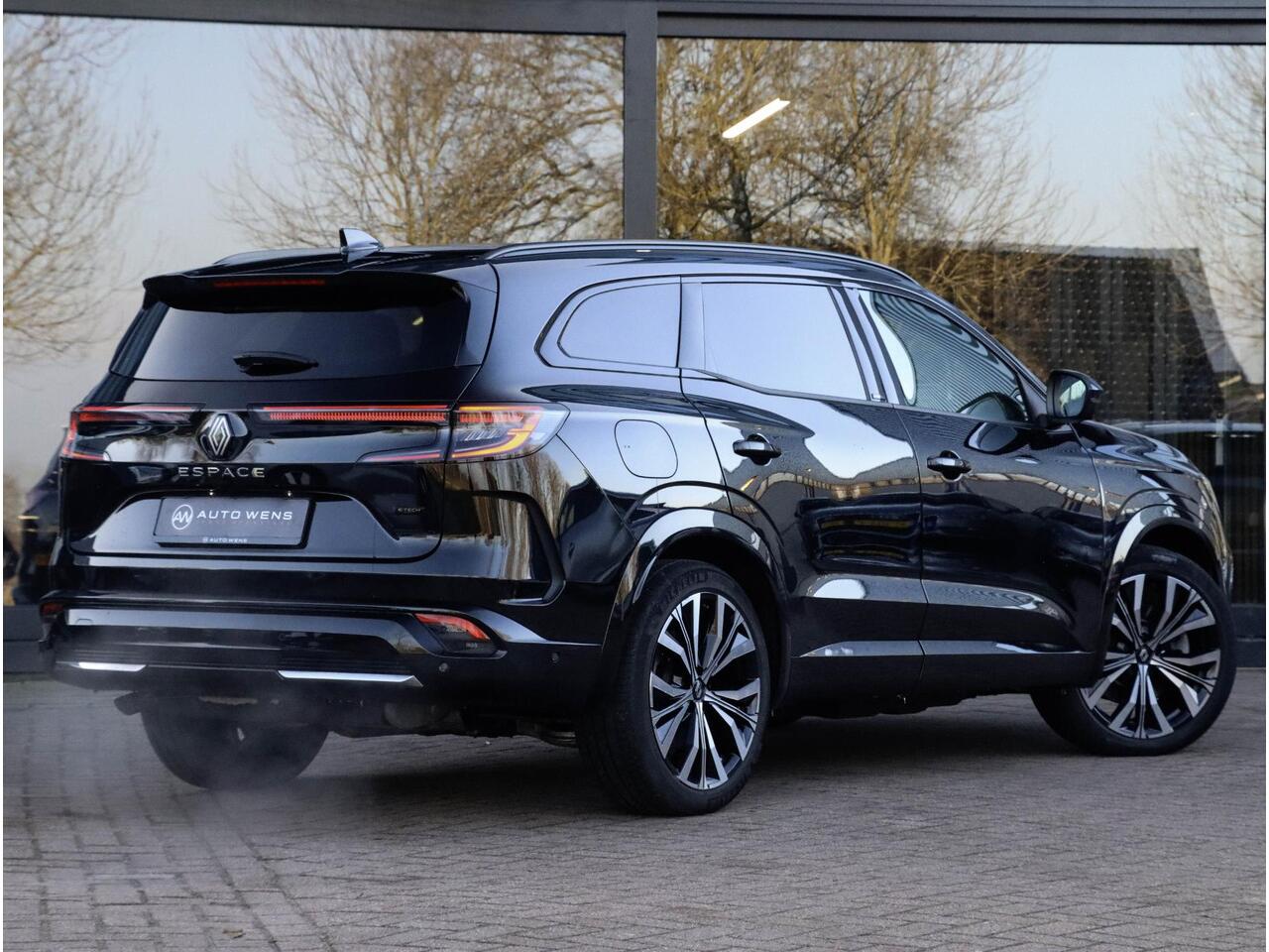 Renault ESPACE E-Tech Hybrid 200 Iconic 7p. Matrix Pano Headup HarmanKardon Garantie t/m 11-2028 of 150.000km