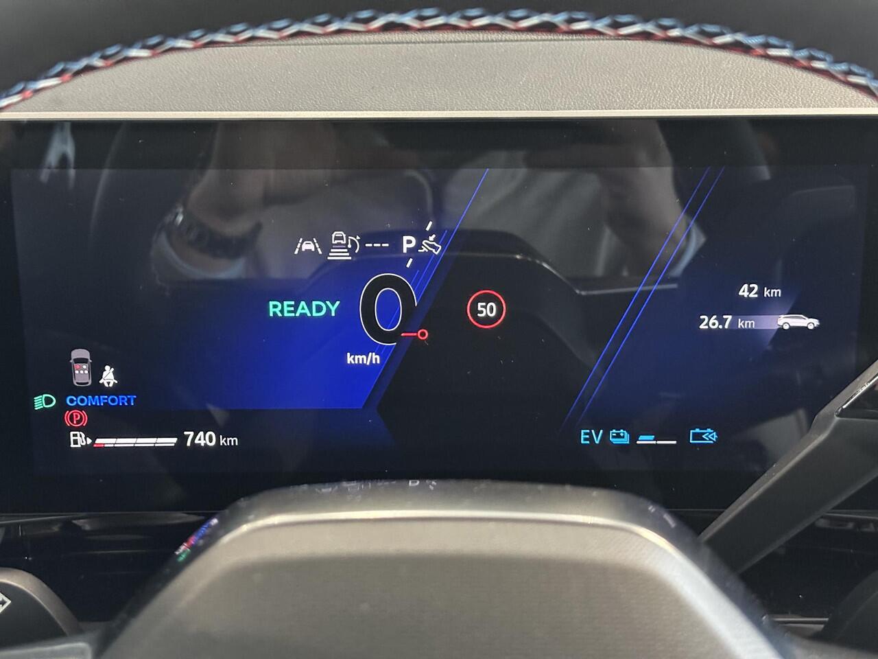 Renault ESPACE E-Tech full hybrid 200 esprit Alpine 5p. DEMO | PANORAMADAK | HARMAN KARDON AUDIO | ADAPTIEVE CRUISE CONTROLE |