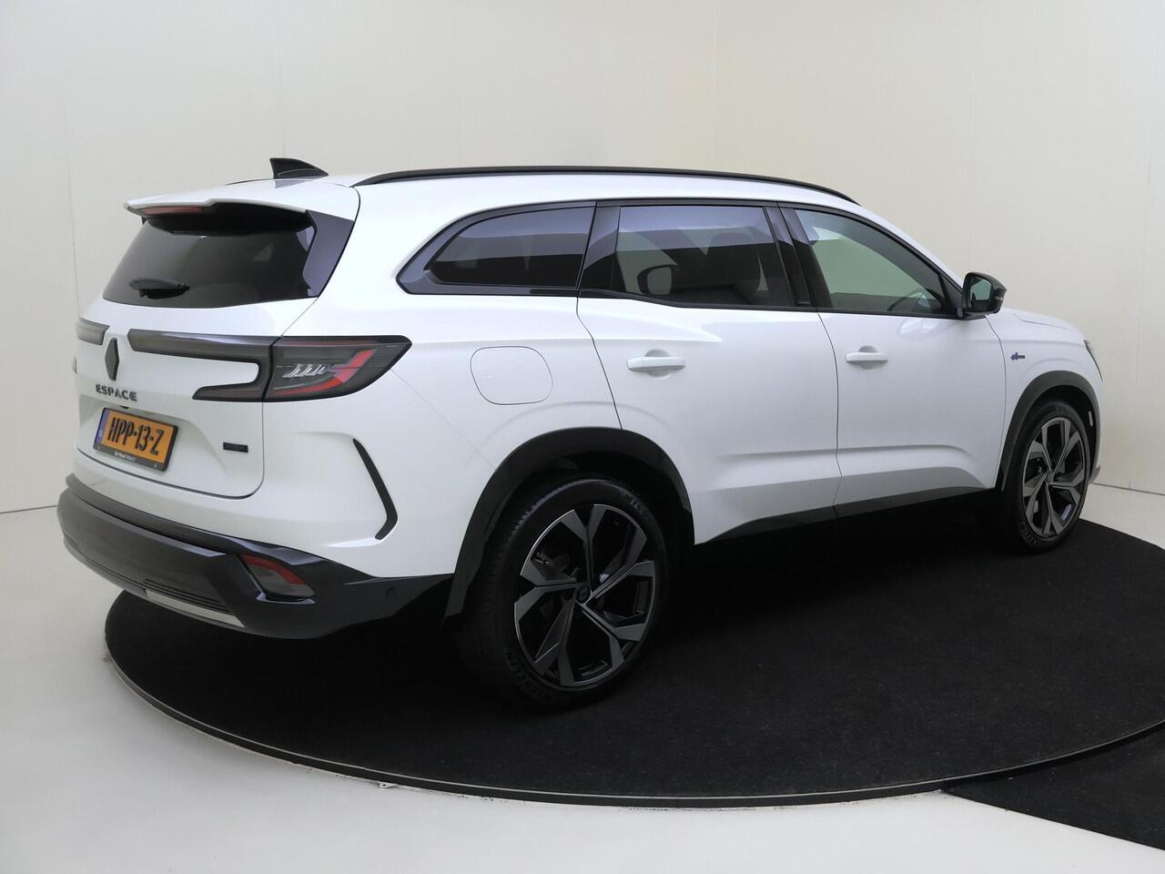 Renault ESPACE Esprit Alpine E-Tech Full Hybrid 200PK | Google Navigatie | Massagestoelen | Stoel- en Stuurverwarming | 360 Graden Camera | Apple CarPlay & Android Auto