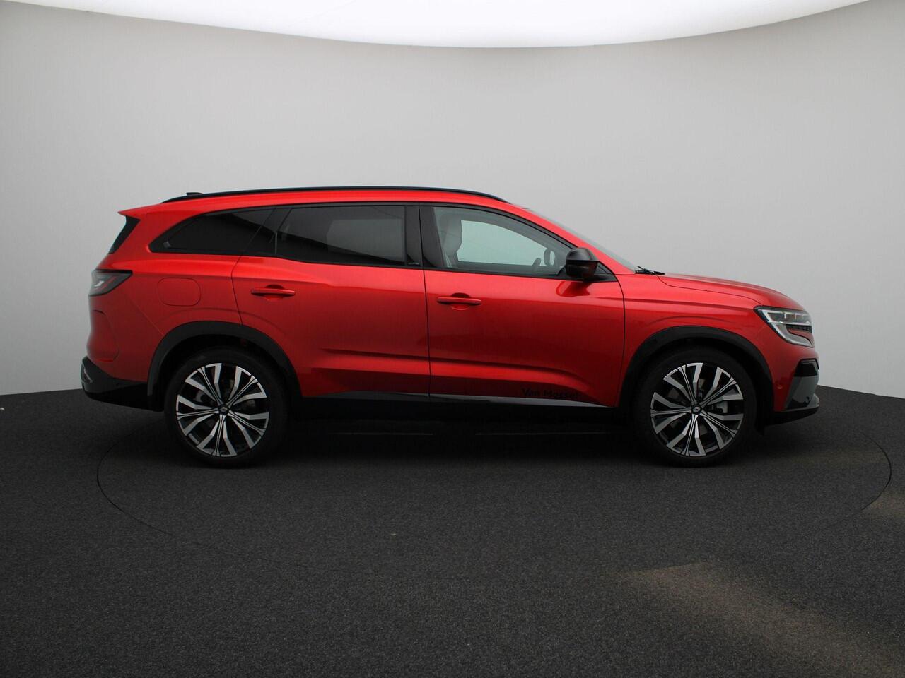 Renault ESPACE E-Tech full hybrid 200 iconic 7p. | Head-up Display | 4Control | 360-graden Camera | Stoel- & Stuurwielverwarming | Voorruit Verwarmd | Elektrisch Verstelbare Stoelen | Lederen Bekleding 'Gris Sable' | Adaptieve Cruise Control | 20" LMV "Effie'