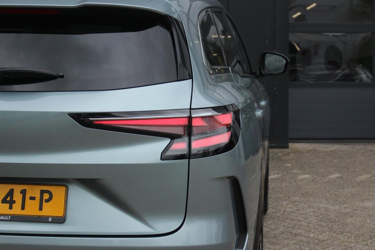 Renault ESPACE E-Tech full hybrid 200Pk iconic 7p. | Solarbay panoramadak | Google Navigatie | Draadloze Carplay | Harman Kardon | Matrix Led Beam koplampen | Pack Advanced Driving Assist | 4 Control | Lederenbekleding | Elektrische Stoelen | Stoel & Stuurverwarming |