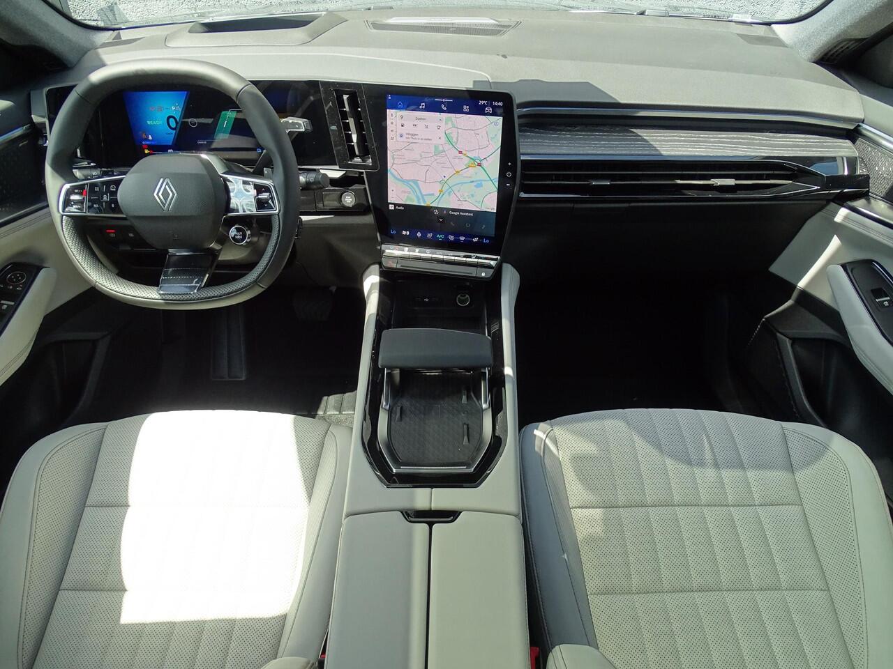 Renault ESPACE E-Tech full hybrid 200 iconic 7p. | PACK HARMAN KARDON | PACK ADVANCED DRIVING ASSIST | PANORAMISCH VAST DAK | EASY PARK ASSIST |