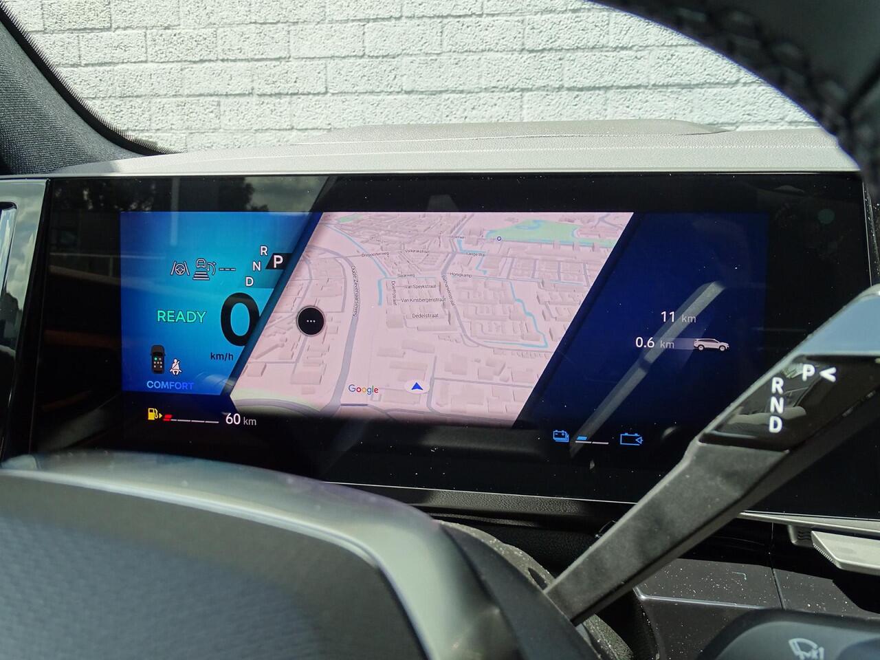 Renault ESPACE E-Tech full hybrid 200 iconic 7p. | PACK HARMAN KARDON | PACK ADVANCED DRIVING ASSIST | PANORAMISCH VAST DAK | EASY PARK ASSIST |