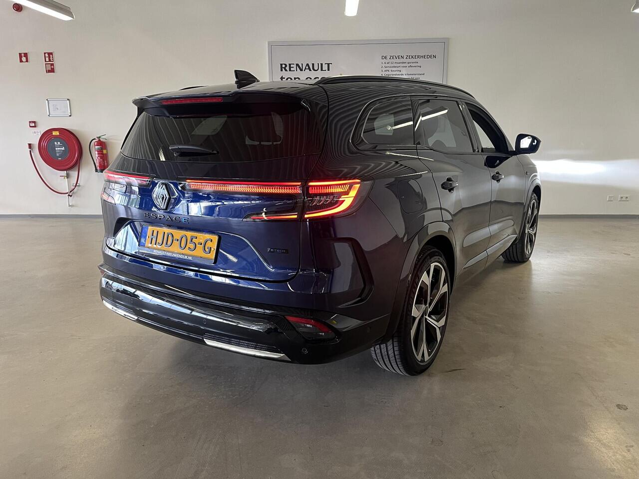 Renault ESPACE E-Tech full hybrid 200 esprit Alpine 7p. APPLE CARPLAY ANDROID AUTO / CLIMATE CONTROLE PARKEERSENSOREN RONDOM / CAMERA / ELEKTRISCHE ACHTERKLEP / ADAPTIEVE CRUISE CONTROLE.