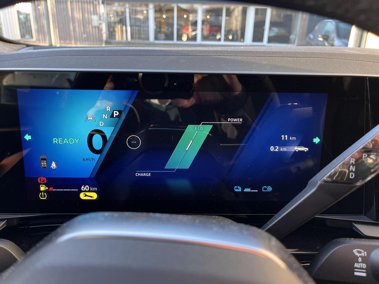 Renault ESPACE E-Tech full hybrid 200 iconic 7p.