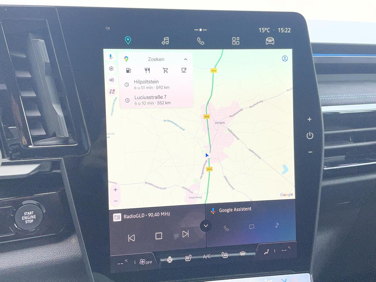 Renault ESPACE E-Tech full hybrid 200 esprit Alpine 7p. / Head-up display / 360° camera / stoelverwarming / adaptieve cruise control / keyless entry / elektrisch verstelbare stoelen / elektrische achterklep / draadloze oplader / LED koplampen / 20" velgen