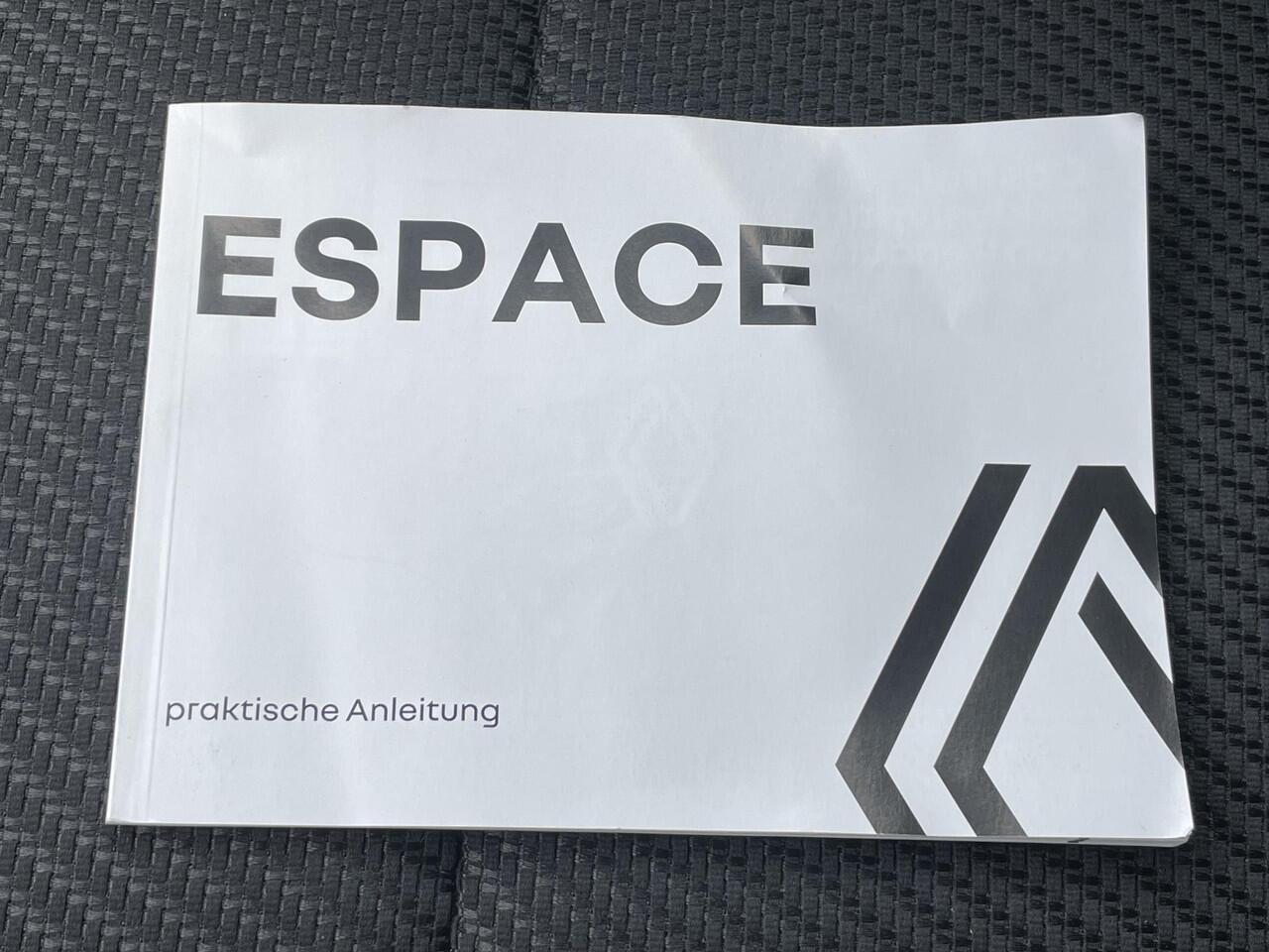 Renault ESPACE E-Tech full hybrid 200 esprit Alpine 7p. / Head-up display / 360° camera / stoelverwarming / adaptieve cruise control / keyless entry / elektrisch verstelbare stoelen / elektrische achterklep / draadloze oplader / LED koplampen / 20" velgen