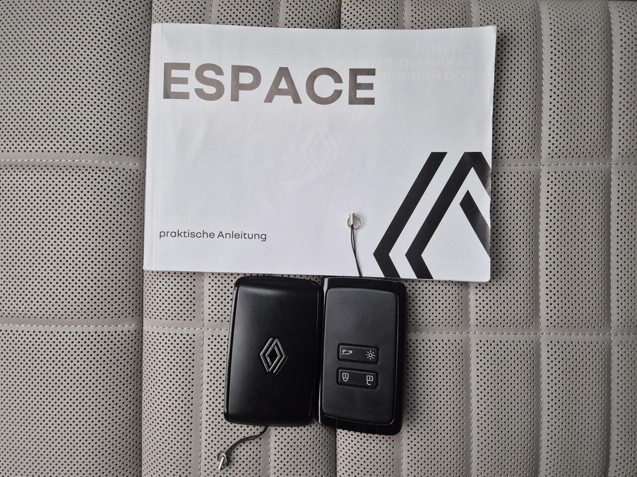 Renault ESPACE E-Tech full hybrid 200 iconic 7p. Automaat / 7 Persoons / /Dealer onderhouden / Fabrieksgarantie tot 02-2027 / Pack Harman Kardon premium sound / Pack Advanced Drive Assist / Trekgewicht 1500 kg / Allseason banden / HUD / Panoramadak /