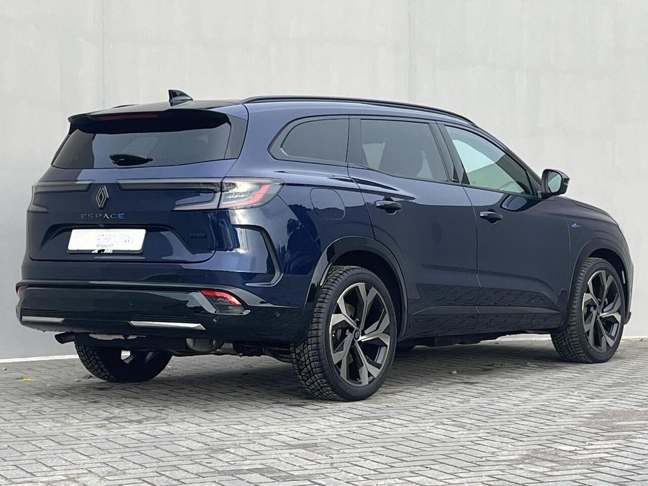 Renault ESPACE E-Tech full hybrid 200 esprit Alpine 7p. GLAZEN PANORAMA DAK/ 4 CONTROL ADVANCED/ PACK DRIVERS ASSIST/ PACK WINTER/ FULL LED/ PARK ASSIST RONDOM/ ELEK. BED. ACHTERKLEP/ 7 PERSOONS! ETC... RIJKLAAR!