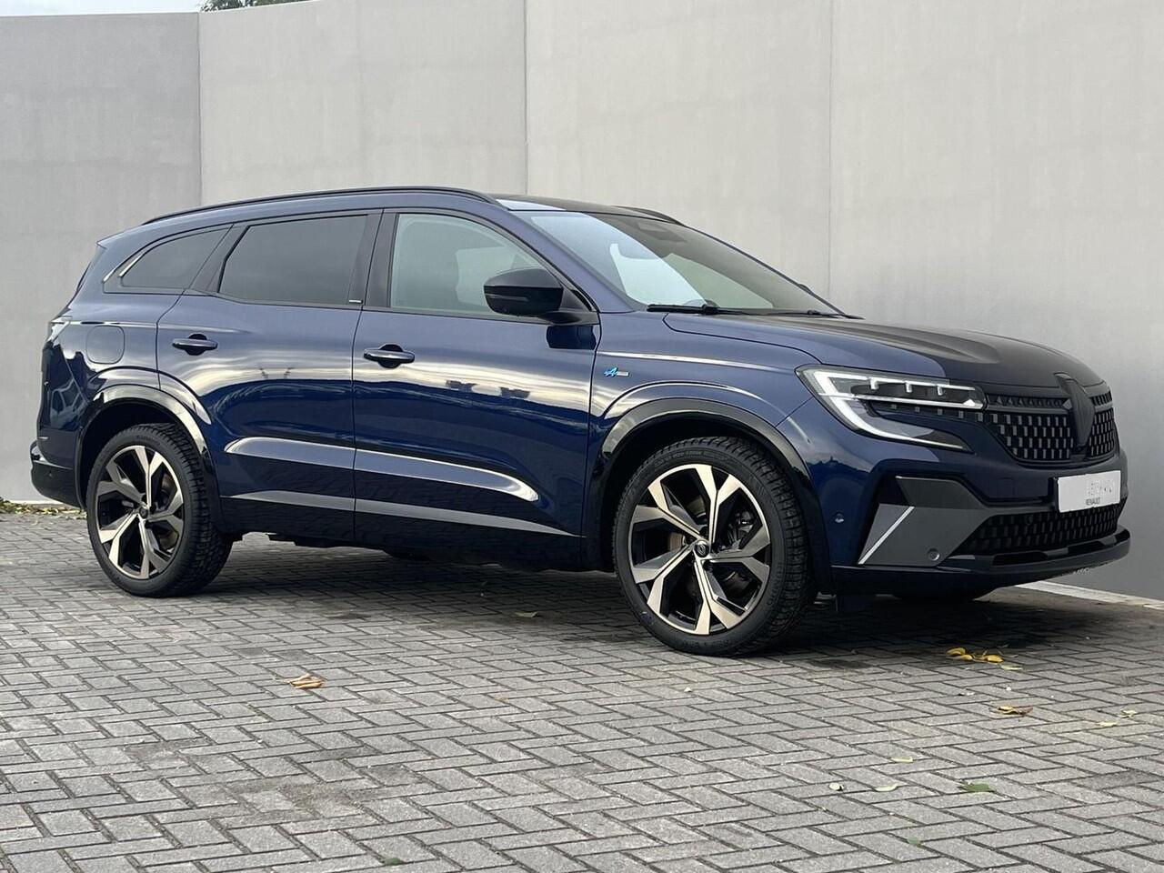 Renault ESPACE E-Tech full hybrid 200 esprit Alpine 7p. GLAZEN PANORAMA DAK/ 4 CONTROL ADVANCED/ PACK DRIVERS ASSIST/ PACK WINTER/ FULL LED/ PARK ASSIST RONDOM/ ELEK. BED. ACHTERKLEP/ 7 PERSOONS! ETC... RIJKLAAR!