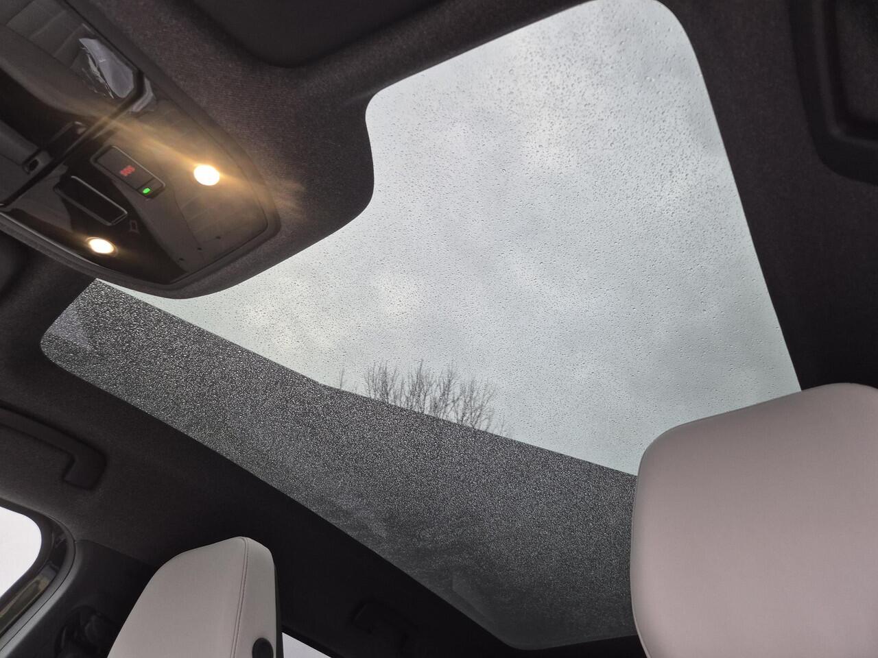 Renault ESPACE E-Tech full hybrid 200 iconic 7p. Automaat / 7 Persoons / Fabrieksgarantie tot 02-2027 / Dealer onderhouden / Allseason banden / Pack Harman Kardon premium sound / Pack Advanced Drive Assist / Panoramadak / Elektrische achterklep /