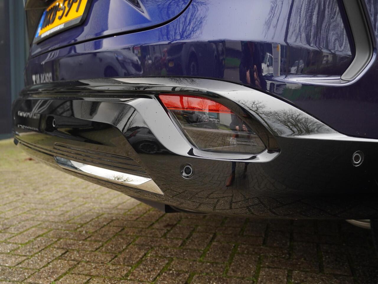 Renault ESPACE E-Tech full hybrid 200 iconic 5p. AUTOMAAT / 1.800KM / PANO / HARMAN-KARDON / NAVI / 360° CAMERA / STOELV. / STUURV. / E.L. ACHTERKLEP / ADAPT. CRUISE / CLIMATE / 4-CONTROL / 20'' LMV