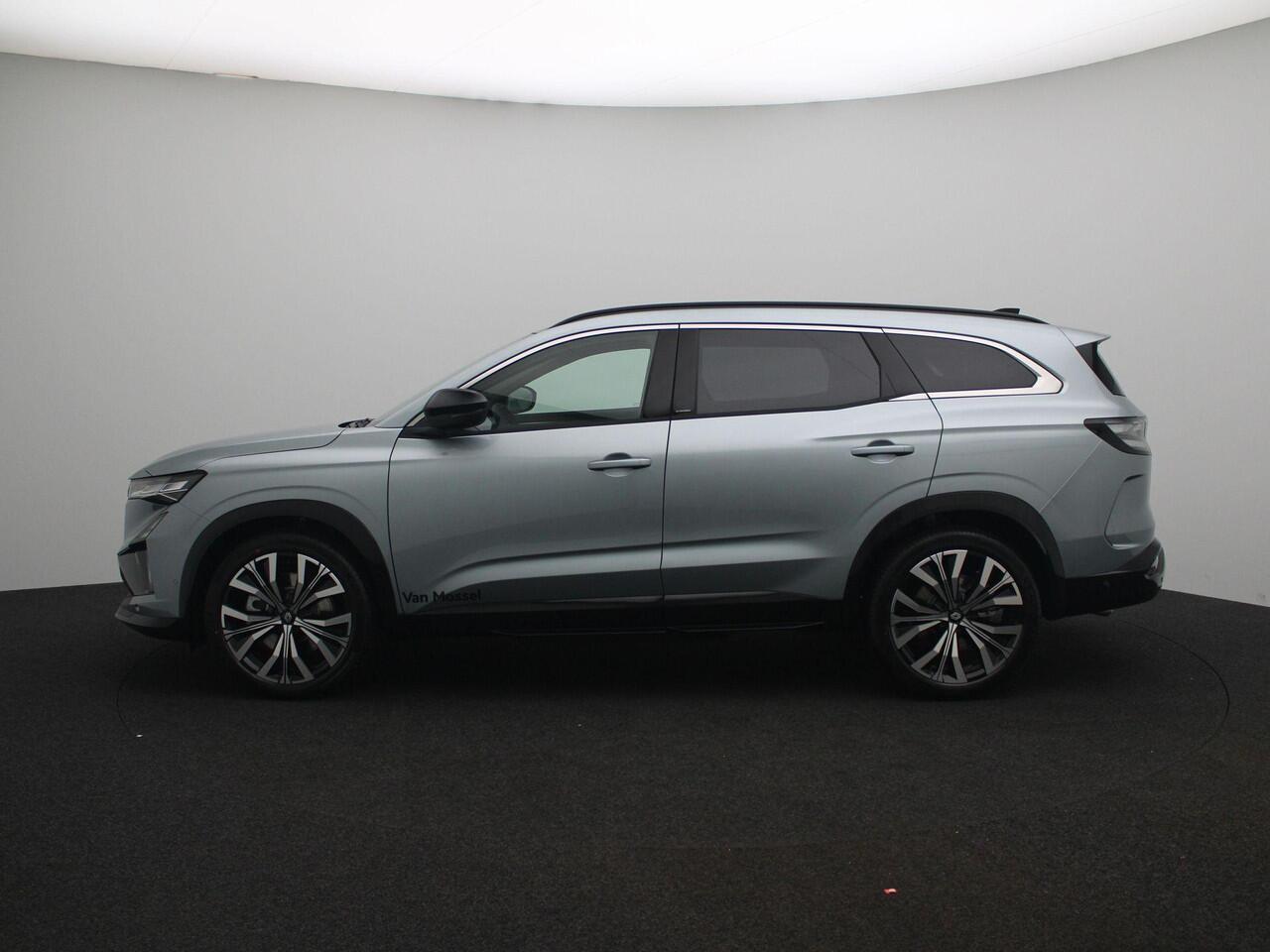 Renault ESPACE E-Tech full hybrid 200 iconic 7p. | Panoramadak | Harman Kardon | Head-up display | Elektronische Memory Seats | 360° Camera | Demo