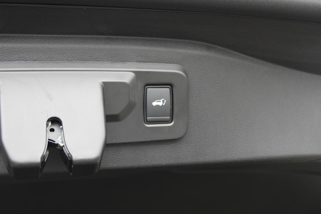 Renault ESPACE E-Tech full hybrid 200 iconic 7p. | 360 CAMERA | 4 CONTROL | HEAD-UP DISPLAY | CLIMATE CONTROL | ADAPT. CRUISE CONTROL | APPLE CARPLAY