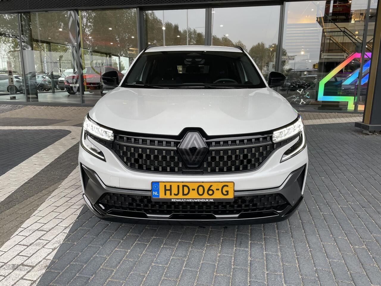 Renault ESPACE E-Tech full hybrid 200 esprit Alpine 7p. / PACK HARMAN KARDON / PACK ADVANCED DRIVING ASSIST