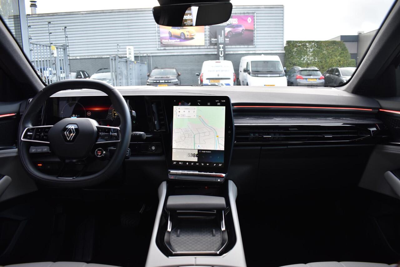 Renault ESPACE E-Tech full hybrid 200 iconic | 7 PERSOONS | FULL OPTION | STUUR/STOELVERWARMING | PANORAMADAK | HARMAN/KARDON | HUD | 360 CAMERA | ALL-SEASONBANDEN | ADAPT. CRUISE CONTROL |