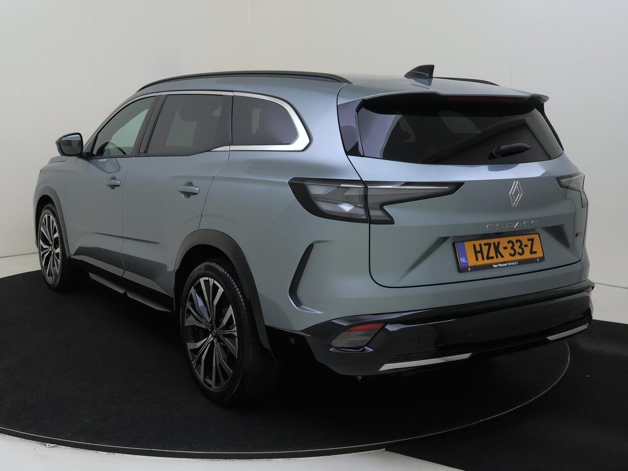 Renault ESPACE E-Tech Full Hybrid Iconic 5p. 200PK | Head-Up Display | Solarbay Panoramadak | Harman Kardon Audio | Volleder Interieur | 360 Camera | 20'' Inch Velgen | Stoelmassage | Apple CarPlay & Android Auto