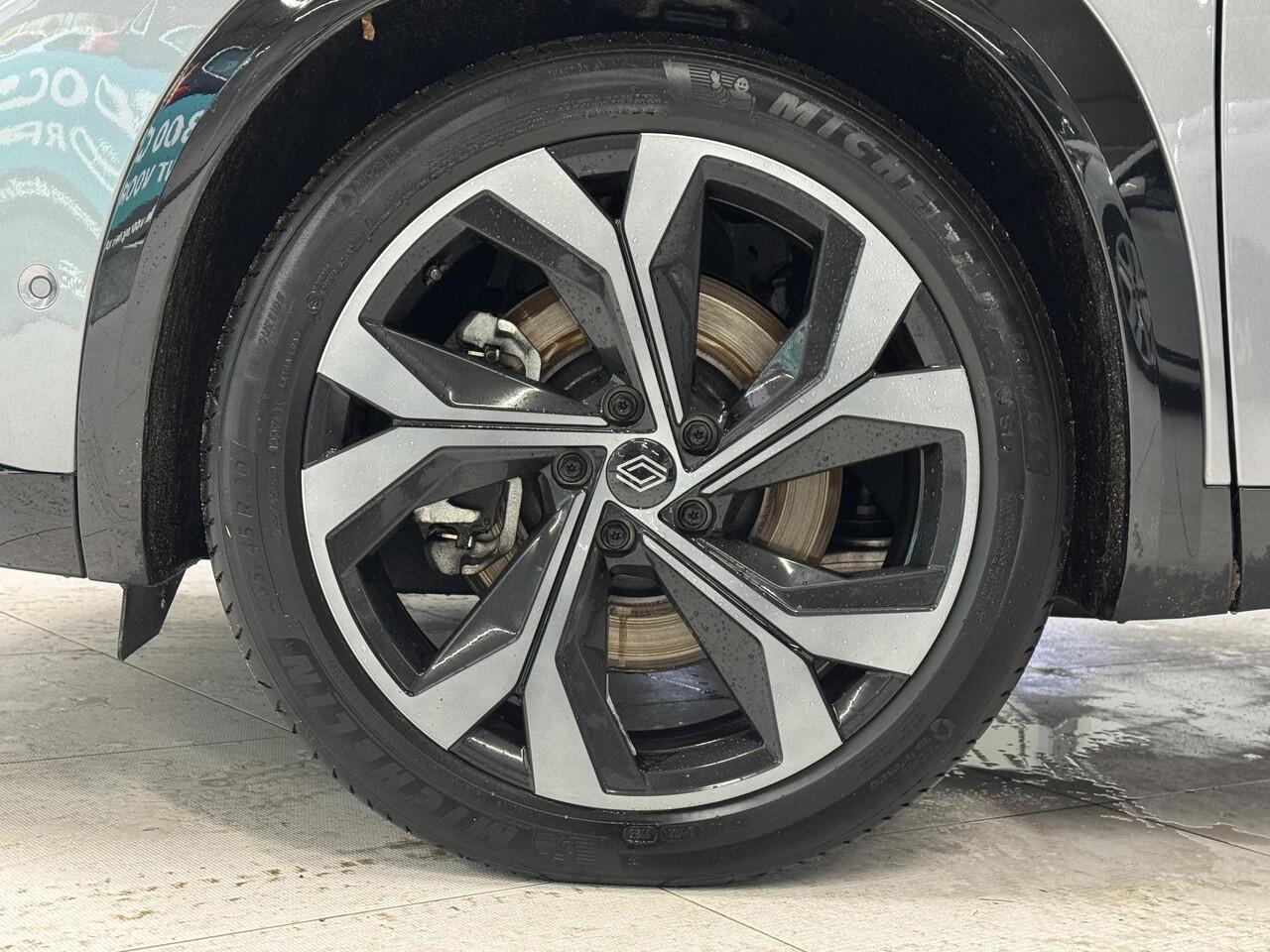 Renault ESPACE E-Tech full hybrid 200 Esprit Alpine 7p. | Navigatie | Panoramadak | Harman / Kardon | 360° Camera | Stoel + Stuurverwarming |