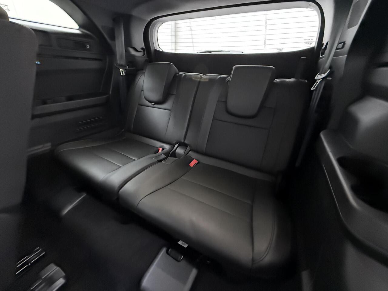 Renault ESPACE E-Tech full hybrid 200 esprit Alpine 7pl VAN ¤43.900,- NU VOOR SLECHTS ¤39.877,- Uw LENTEVOORDEEL ¤4.023,- |7 Persoons | 20 inch | Adaptieve cruise control | Fabrieksgarantie tot 7-2027 | stoel + stuurverwarming | BTW verrekenbaar |