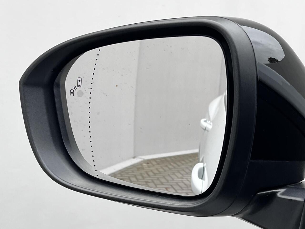 Renault ESPACE E-Tech full hybrid 200 esprit Alpine 7p. / Fabrieksgarantie tot 02-2027 / Dealer onderhouden / 7 persoons / 1.500 kg trekgewicht / Elektrische stoelen met massage functie / Elektrische klep / HUD / Camera 360° / Navi / Apple Carplay Android / 20" LM wiel