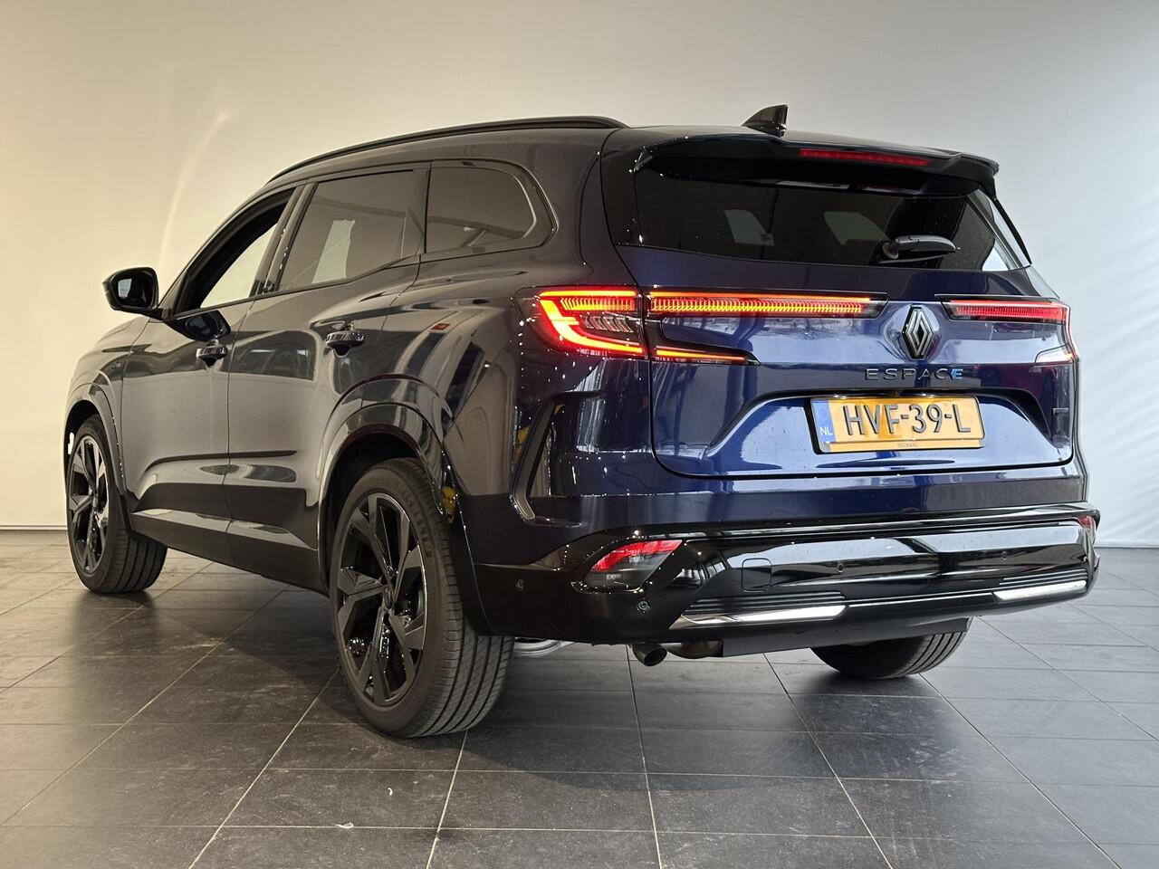 Renault ESPACE E-Tech full hybrid 200 Esprit Alpine 7p. | PACK HARMAN KARDON | PACK SOLID | PACK ADVANCED DRIVING ASSIST | PACK 360 CAMERA | PANORAMADAK