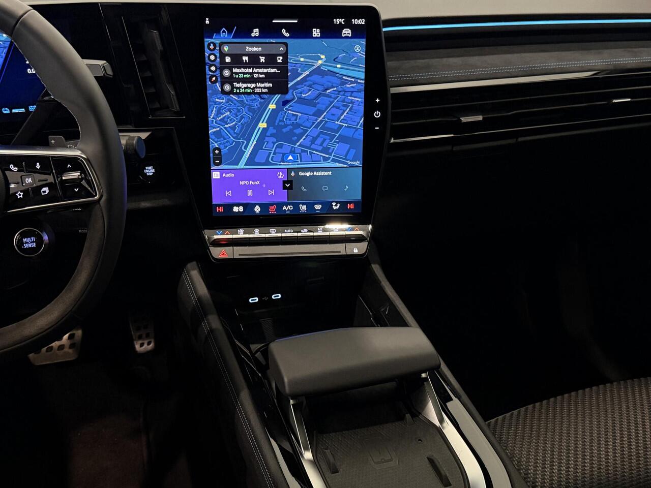 Renault ESPACE 1.2 E-Tech Full Hybrid 200 Esprit Alpine 7p. | 360° camera | Panoramadak | Harman Kardon | Stoel-, stuur- en voorruitverwarming