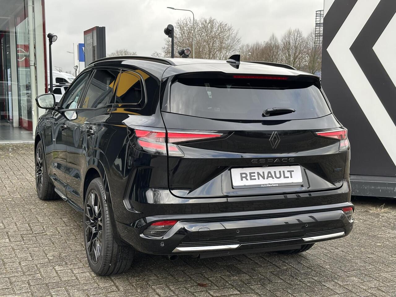 Renault ESPACE E-Tech full hybrid 200 esprit Alpine 7p. l Meer dan ¤ 4.000 voorraadvoordeel! l 5 jaar gratis fabrieksgarantie! l Uit voorraad leverbaar!