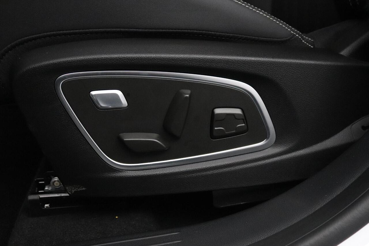 Renault ESPACE E-Tech full hybrid 200 iconic 5p. | 4 seizoen | Matrix LED| Wegklapbare trekhaak| Harman/Kardon Audio| Solarbay Dak|