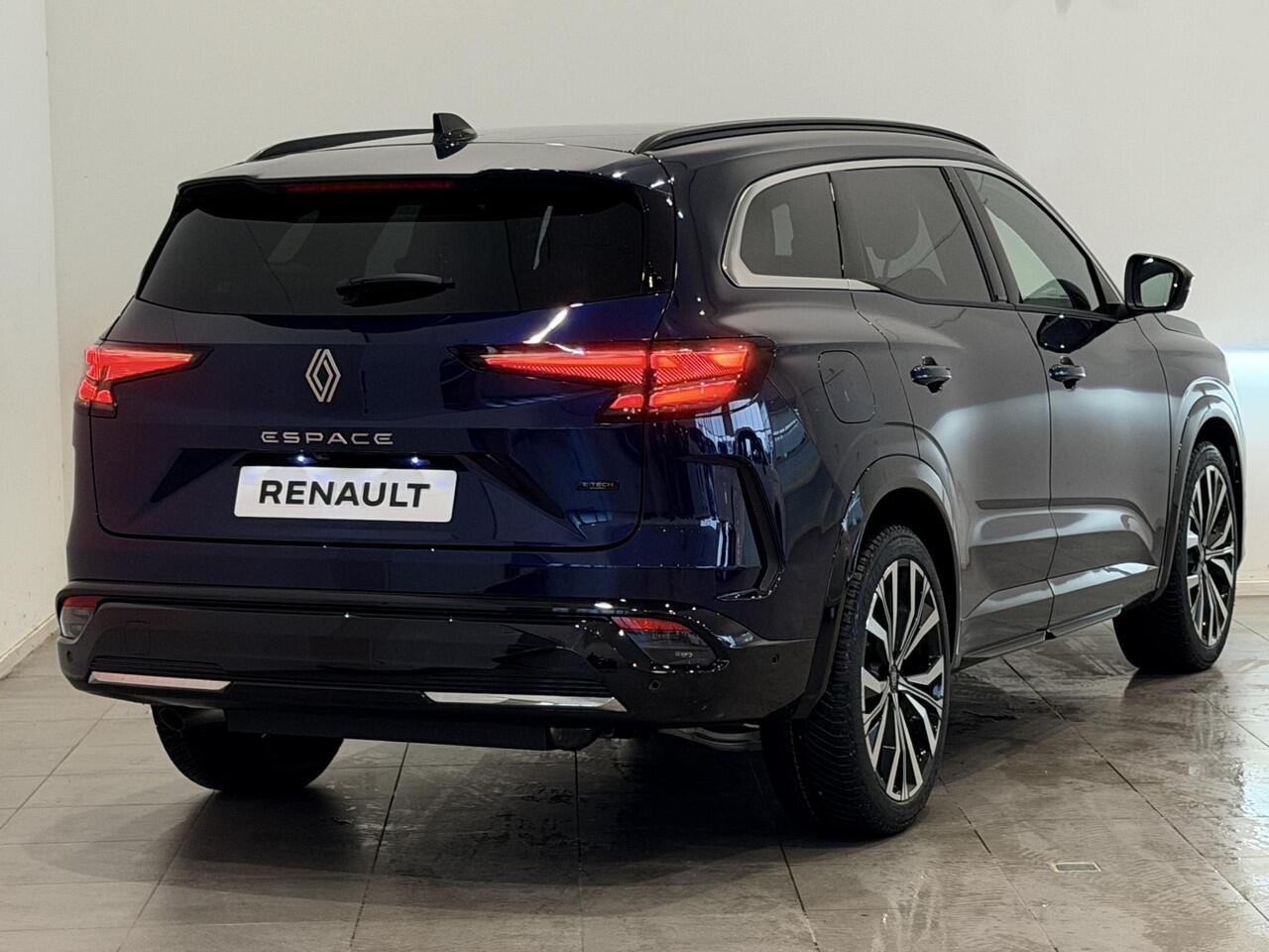 Renault ESPACE 1.2 E-Tech Full Hybrid 200 Iconic 5p. | Pack Vision | Pack Light & Sound | All season banden | Van: ¤ 59.040,- nu rijklaar voor: ¤ 56.540,-