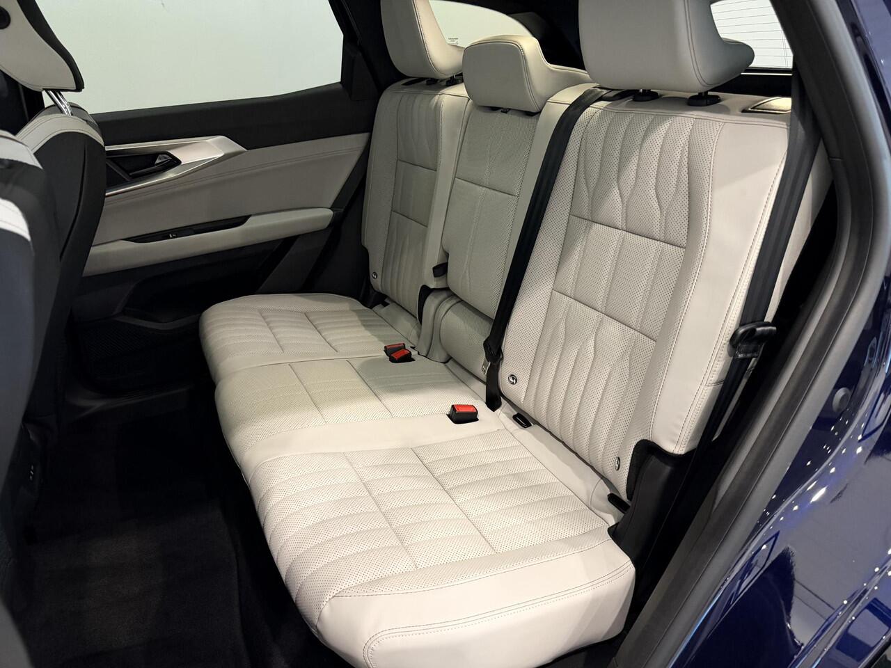 Renault ESPACE 1.2 E-Tech Full Hybrid 200 Iconic 5p. | Pack Vision | Pack Light & Sound | All season banden | Van: ¤ 59.040,- nu rijklaar voor: ¤ 56.540,-