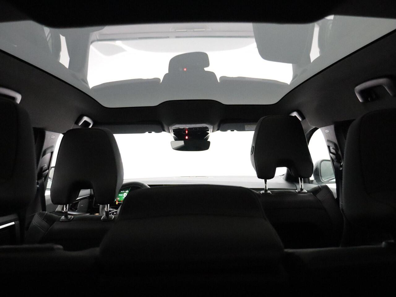 Renault ESPACE E-Tech full hybrid 200 esprit Alpine 7p. / PACK AROUND VIEW CAMERA / PACK LIGHT & SOUND /