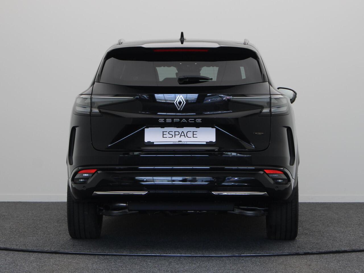 Renault ESPACE E-Tech full hybrid 200pk iconic 7p. | Vijf jaar garantie | Panoramisch vast dak | Harman Kardon | HUD | Elek. verwarmbaar voorruit |